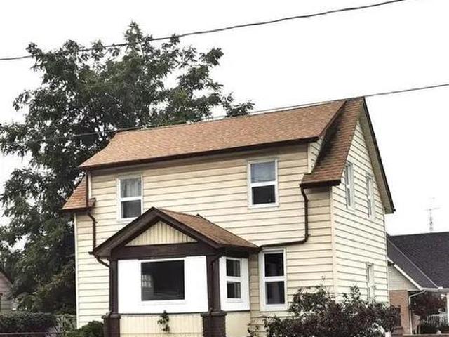 202 St Clair Street, Point Edward, ON, N7V 1C5 lease for lease | Listing ID 26016 | Royal LePage