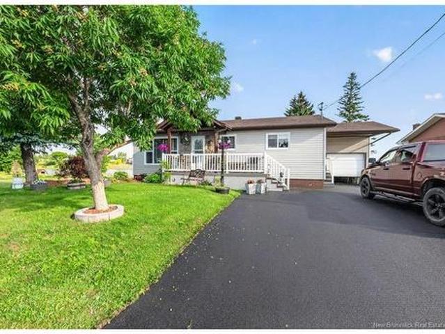 202 Rue Marie, Beresford, NB, E8K 1P8 house for sale | Listing ID NB143611 | Royal LePage
