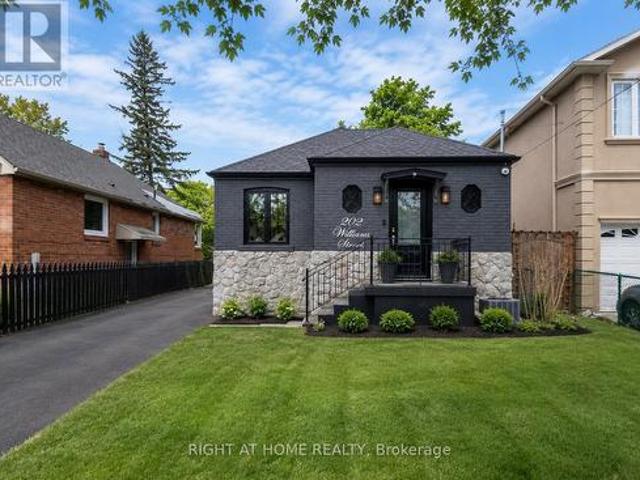202 William Street, Toronto, ON, M9N 2H1 house for lease | Listing ID W13486 | Royal LePage