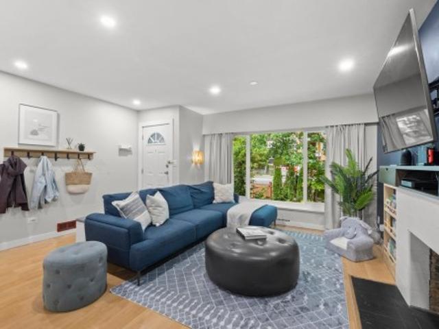 2036 Broadway E, Vancouver, BC, V5N 1W7 house for sale | Listing ID R3131 | Royal LePage