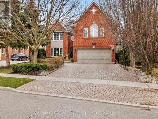 2030 Banbury Crescent, Oakville, ON, L6H 5P9 house for sale | Listing ID W12976 | Royal LePage