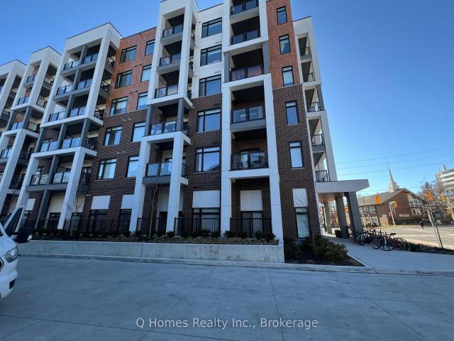 203 165 Canon Jackson Drive, York | 1+1Beds/1Bath, Condo, $2,200/mo | Condos. Ca
