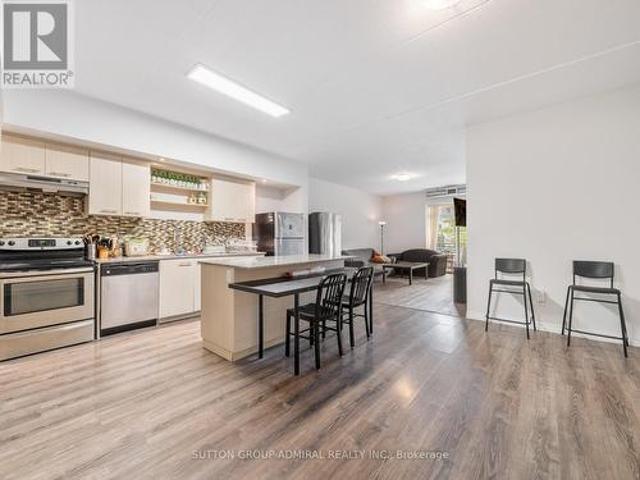 203 8 Hickory Street W, Waterloo, ON, N2L 3H6 condo for sale | Listing ID X13486 | Royal LePage