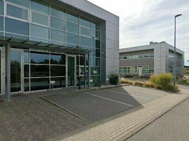 203 m2 office space for rent in Mont Saint Guibert