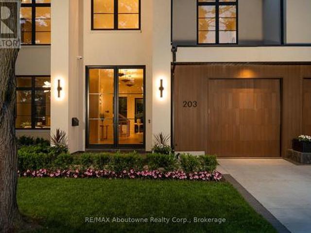 203 Weybourne Road, Oakville Sw Southwest, ON, L6K 2T7 house for sale | Listing ID W13457 | Royal LePage