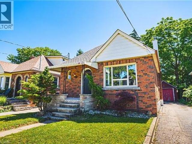 203 West 2Nd Street, Hamilton, ON, L9C 3G2 house for sale | Listing ID 40843 | Royal LePage