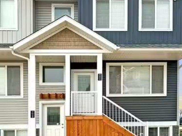 203A 9503 112 Avenue, Clairmont, AB, T8X 5C8 house for lease.