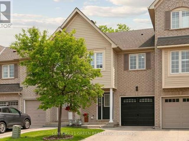 2046 Glenhampton Road, Oakville, ON, L6M 3T9 house for sale | Listing ID W12199 | Royal LePage