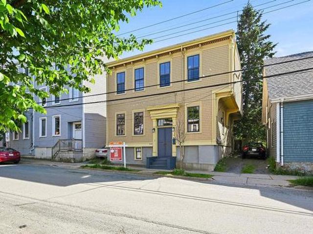 2048 Creighton Street, Halifax, NS, B3K 3R2 house for sale | Listing ID 202614 | Royal LePage