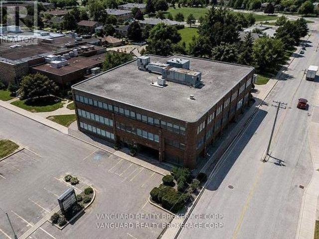 204 205 2 South Mill Way, Mississauga, ON, L5L 3R6 commercial for lease | Listing ID W13533 | Royal LePage
