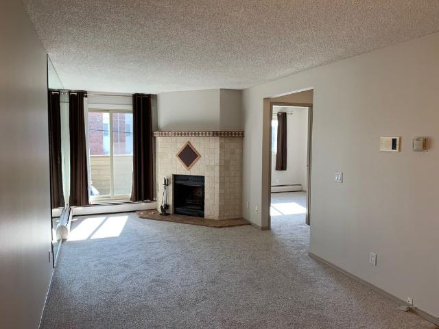 204 2218 30 St Sw