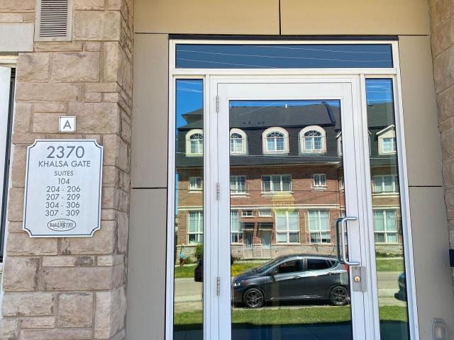 204 2 Khalsa Gate, Oakville | 2Beds/2Bath, Townhouse, $2,850/mo | Condos. Ca