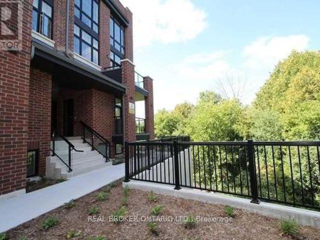 204 2 Linsmore Place, Whitchurch Stouffville, ON, L4A 4T4 townhouse for lease | Listing ID N13420 | Royal LePage