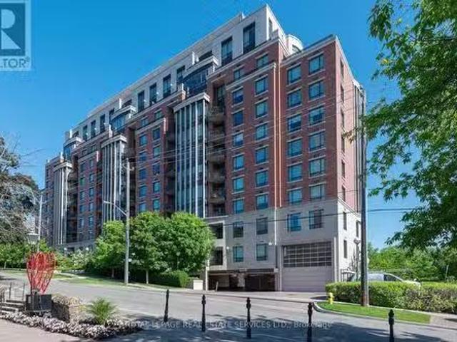 204 30 Old Mill Road, Toronto W08, ON, M8X 0A5 Luxury Cond.