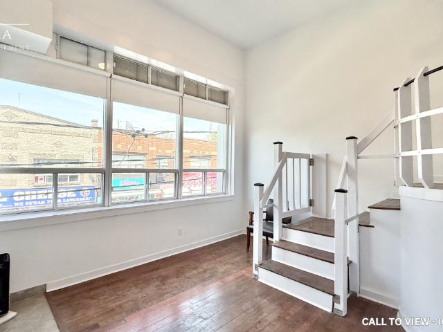 204 75 Kensington Ave, Toronto, Ontario M5T 2k2 MODERN 1 BEDROOM+DEN APARTMENT WITH TONS OF NATURAL LIGHT House for Rent