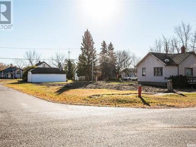 204 Chipman Street, Luseland, SK, S0L 2A0 vacant land for sale | Listing ID SK006294 | Royal LePage