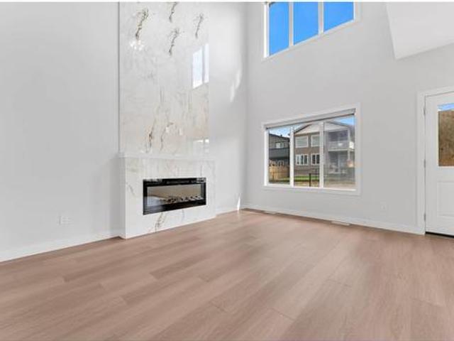 204 Crystal Creek Drive, Leduc, AB, T9E 0X6 house for sale | Listing ID E4455 | Royal LePage