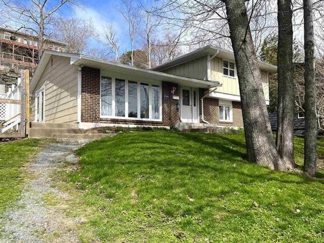 204 High Street, Bedford, NS, B4A 1N7 house for sale | Listing ID 202620 | Royal LePage