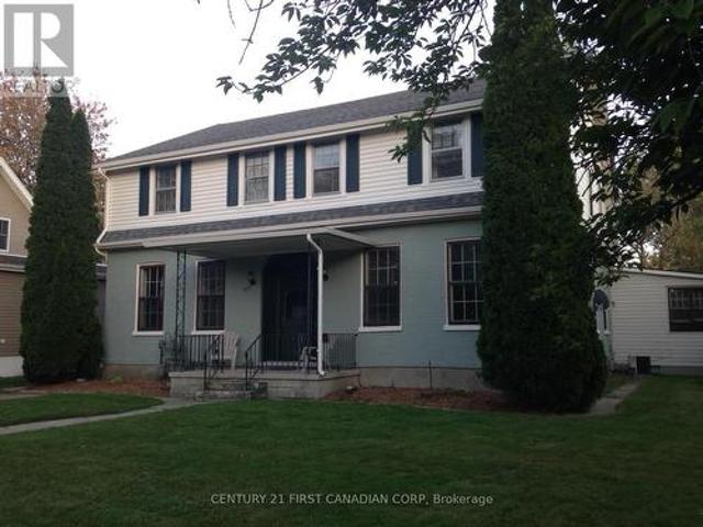 204 Selkirk Street, Chatham Kent Chatham, ON, N7L 1Z4 investment for sale | Listing ID X12252 | Royal LePage