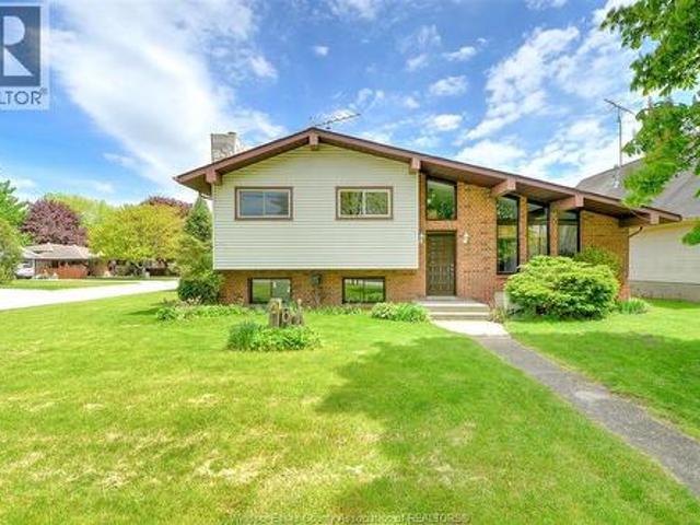 204 Pearson Drive, Harrow, ON, N0R 1G0 house for sale | Listing ID 26010 | Royal LePage
