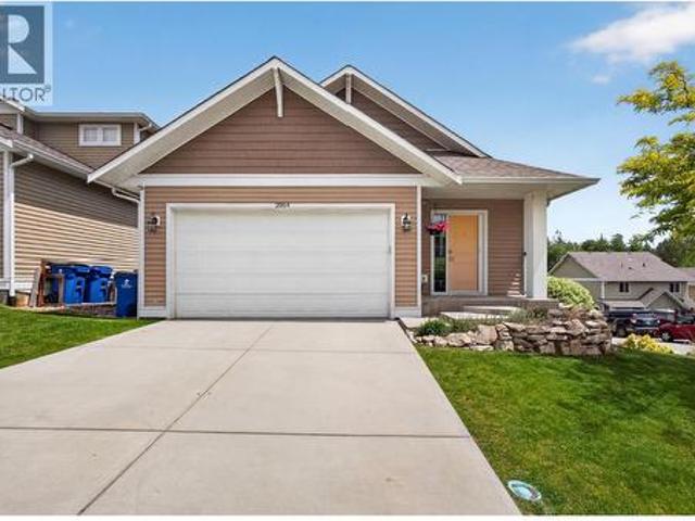 2054 Elkridge Drive, West Kelowna, BC, V4T 3K1 house for sale | Listing ID 10389 | Royal LePage