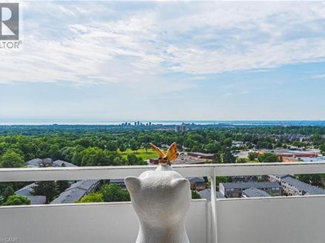 2055 Upper Middle Road Unit# 1504, Burlington, ON, L7P 3P4 condo for sale | Listing ID 40837 | Royal LePage