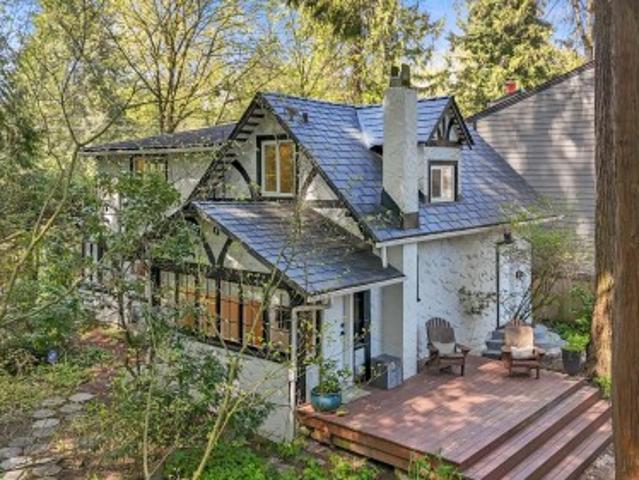 2052 Capilano Road, North Vancouver, BC, V7P 3B8 house for sale | Listing ID R3006 | Royal LePage