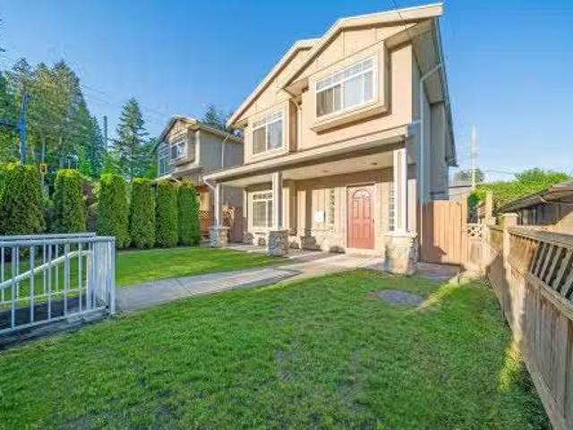 2052 Westview Drive, North Vancouver, BC, V7M 3B2 house for.