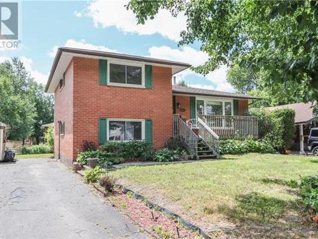 2053 Elderwood Drive, Sudbury, ON, P3B 2A7 house for sale | Listing ID 2129 | Royal LePage