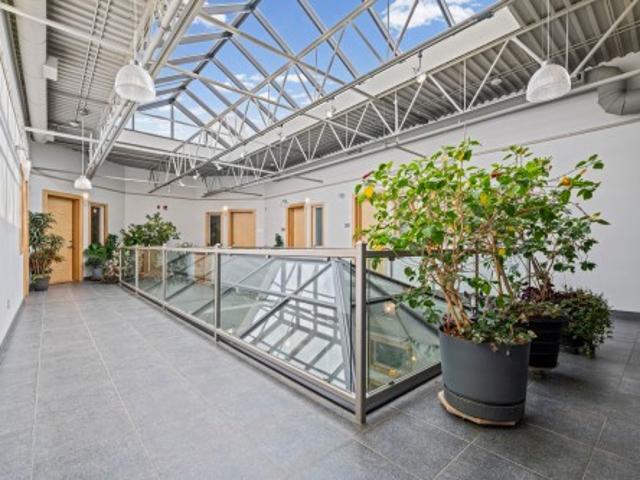 205 10265 St Nw, Edmonton, AB, T5J 5G2 condo for sale | Listing ID E4504 | Royal LePage