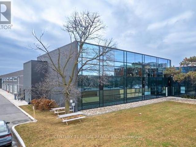 205 1 Birchmount Road, Toronto, ON, M1P 2H1 commercial for lease | Listing ID E13512 | Royal LePage