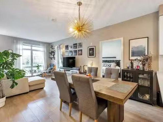 205 20 Royal Avenue E, New Westminster, BC, V3L 0G9 Single F.