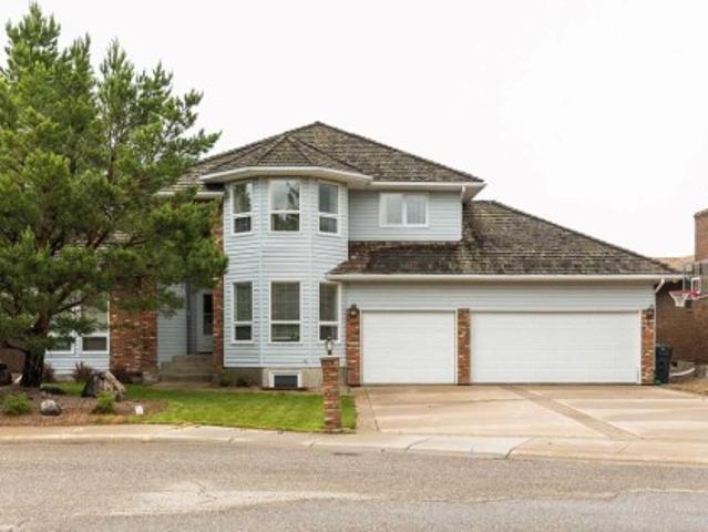 205 Kings Bay South, Lethbridge, AB, T1K 5G1 house for sale | Listing ID A2321 | Royal LePage