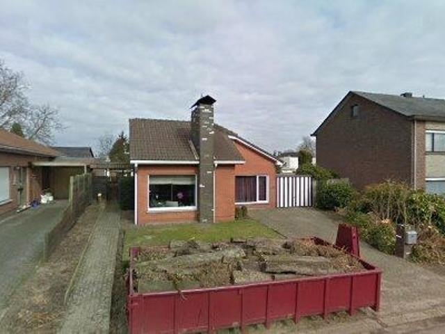 205 m2 room for rent in Hoogstraten