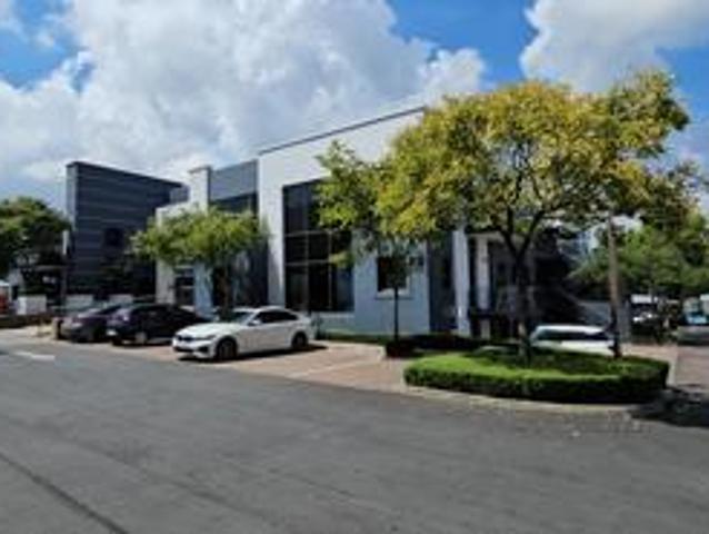 205sqm aaa grade office to lease in.