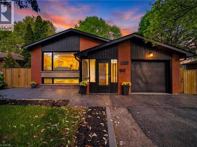 2066 Rebecca Street, Oakville, ON, L6L 2A2 house for sale | Listing ID 40828 | Royal LePage