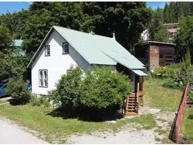 2062 Sixth Avenue, Rossland, BC, V0G 1Y0 house for sale Lis.