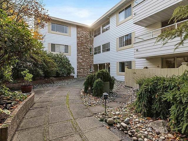 206 15010 Roper Avenue Surrey, British Columbia