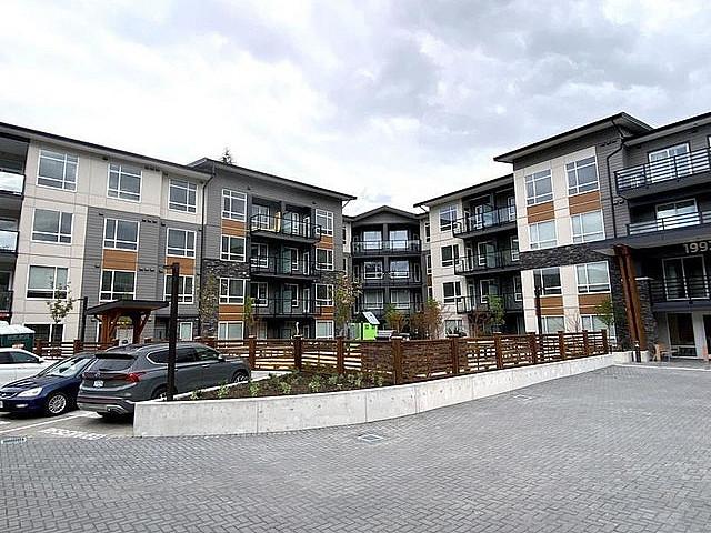 206 19935 75a Avenue Langley, British Columbia
