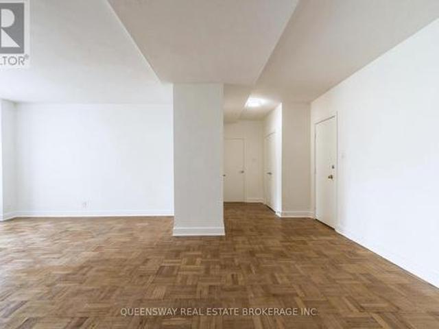 206 755 Avenue Road, Toronto, ON, M5P 2J9 investment for lease | Listing ID C13225 | Royal LePage
