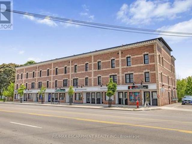 206 760 Lakeshore Road E, Mississauga, ON, L5E 1C7 townhouse for sale | Listing ID W12226 | Royal LePage