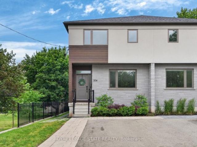 206 Canada Street, Hamilton, ON, L8P 1P6 house for sale | Listing ID X13440 | Royal LePage