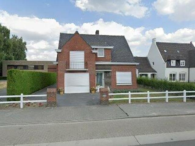 593 m2 warehouse for rent in Wielsbeke