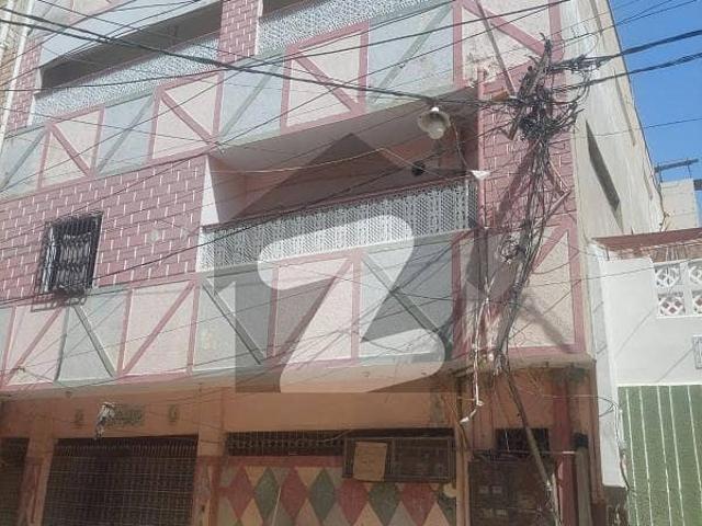 206 Sq. Yards Ground + 2 House for sale Block 4 Gulshan