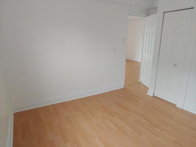 2077 Walkley Rd 1 Bedroom Apartment for Rent at 2077 Walkley Rd, Ottawa, ON K1G 3G7 Alta Vista