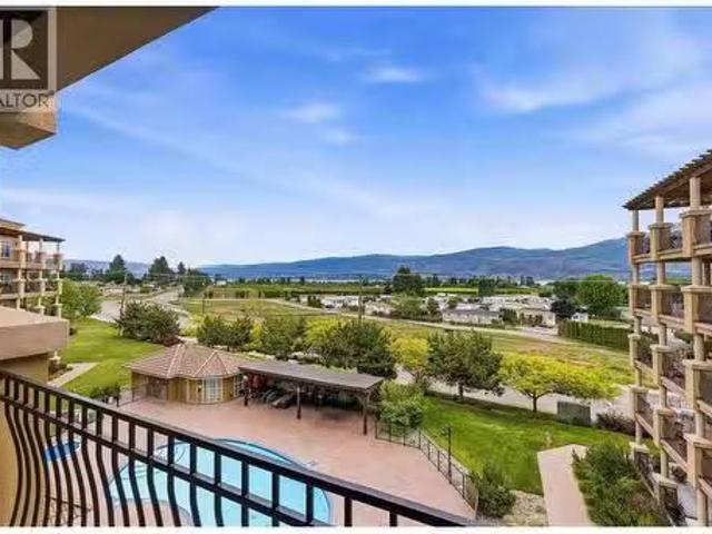 2070 Boucherie Road Unit# 402, West Kelowna, BC, V4T 3K9 Sin.