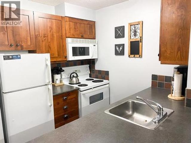 2070 Summit Drive Unit# 306, Panorama, BC, V0A 1T0 Single Family Property For Sale | Listing ID 10366 | Royal LePage