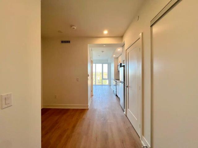 2070 Scott Street — Studio