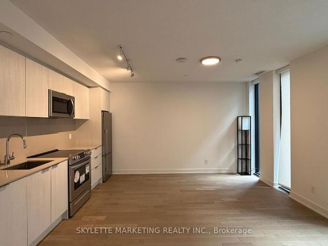 207 25 Richmond Street E, Toronto | For Rent @ $2,350 | Condos. Ca