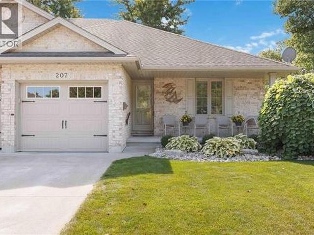 207 Cassandra Boulevard, Sarnia, ON, N7S 0A3 house for lease | Listing ID 26011 | Royal LePage